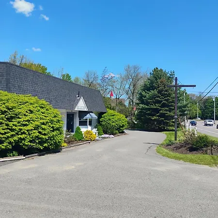 Harkness Brook Inn